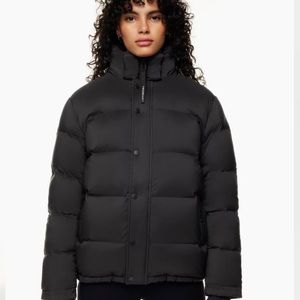 Aritzia Super Puff Black Regular Length
